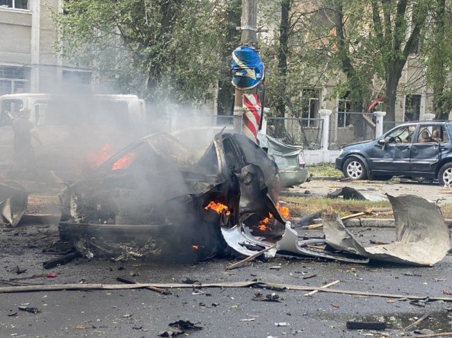 Обстріл Вінниці: рятувальники шукають 42 людини, з якими зник зв'язок
