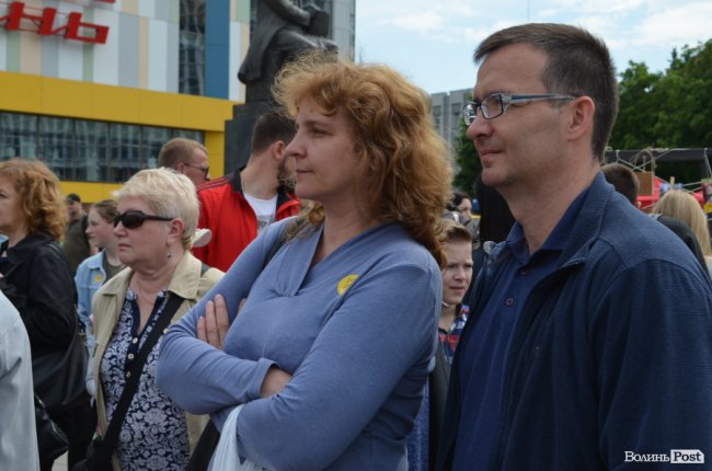 Фестиваль «Мокрі носики» біля луцького «Променя»: як безпритульним пухнастикам шукали дім. ФОТО