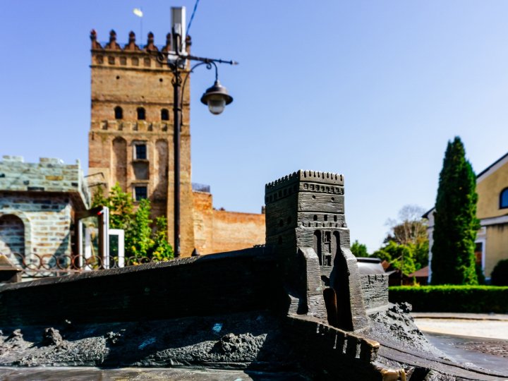 «Центр розвитку туризму» у Луцьку отримав 834 тис. грн за проведення екскурсій