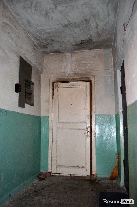 Двері 82-ої квартири, яка горіла 2 травня