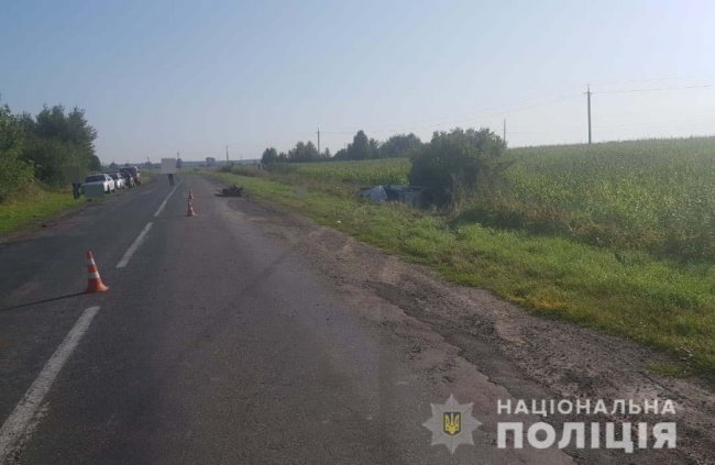 Смертельна ДТП на Волині: водій з'їхав з дороги та влетів у дерево