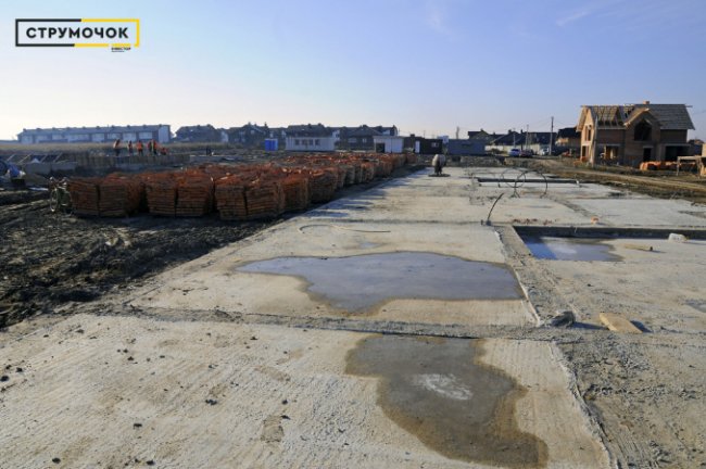 «Інвестор» перетворює пустир під Луцьком на унікальний житловий комплекс. ФОТО*