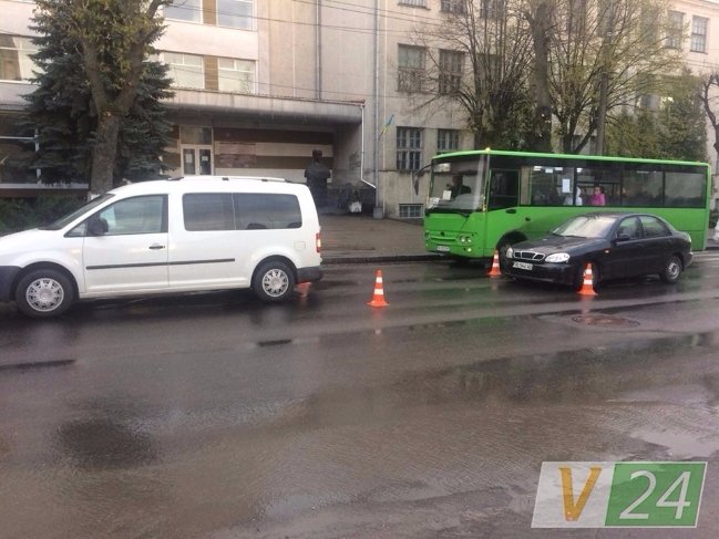 Аварія у Луцьку: зіткнулися два авто