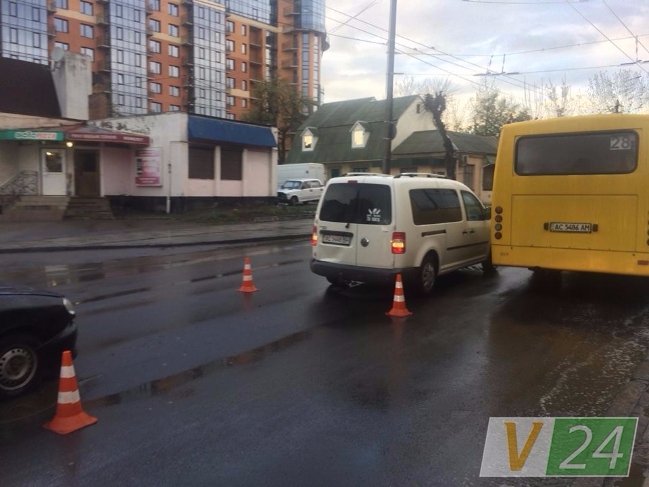 Аварія у Луцьку: зіткнулися два авто