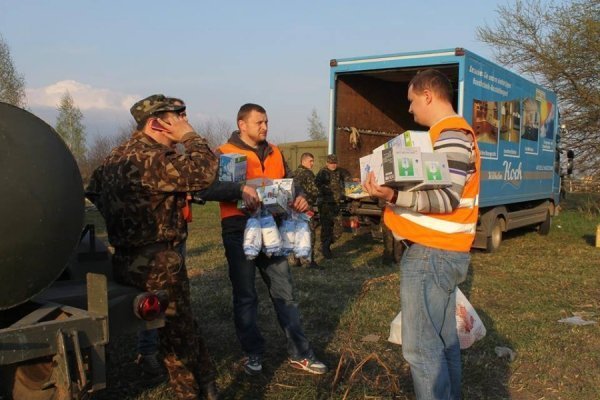 Допомога військовим Волині: писанки, запчастини та телевізор. ФОТО