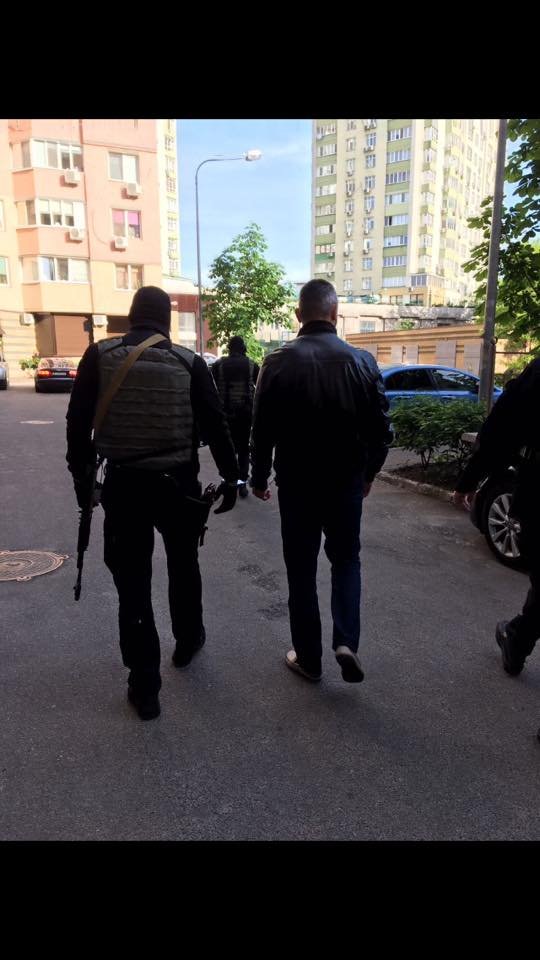 У Києві знешкодили банду рекетирів, до якої входили правоохоронці. ФОТО. ВІДЕО