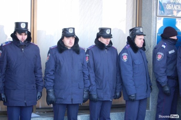 Волинська ОДА: штурм, який не відбувся. ФОТОРЕПОРТАЖ