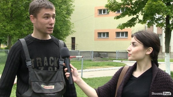 В автоконкурсі від ВолиньPost знову виграли пальне. ВІДЕО