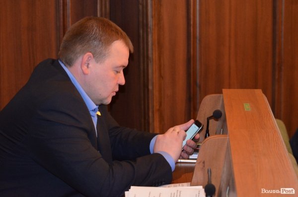 Сесія Волиньради: годинники, гаджети та «Однокласники». ФОТО