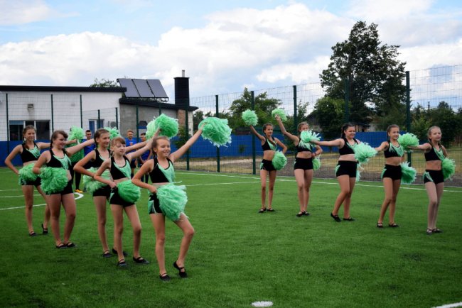 «Маємо вернути в життя дітей спорт», – Степан Івахів відкрив у Шацьку новий стадіон*