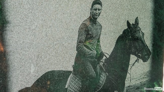 «Жити так, щоб він пишався»: три роки з дня смерті Ігоря Єремеєва. ФОТО