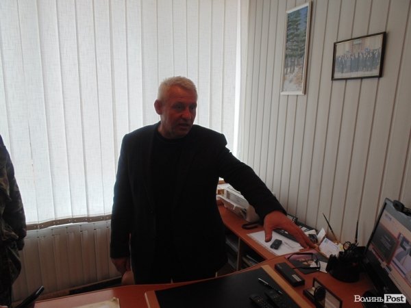 У Луцьку «Правий сектор» «розбирався» із переплатою за паспорти. ФОТО. ВІДЕО