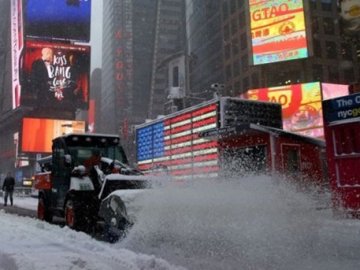У США повернулась зима:  скасовано тисячі авіарейсів