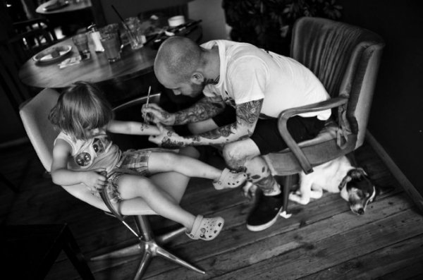 Дитячі ігри в індіанців. Фото нагороджене відзнакою банку WBK. Варшава, Польща. Фото: Mariusz Janiszewski