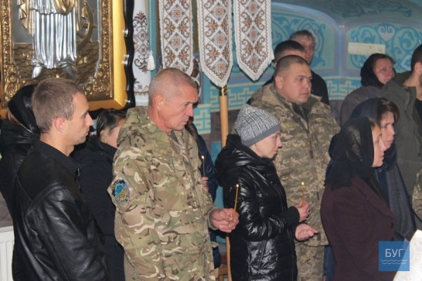 У Нововолинську провели в останню путь загиблого Героя. ФОТО