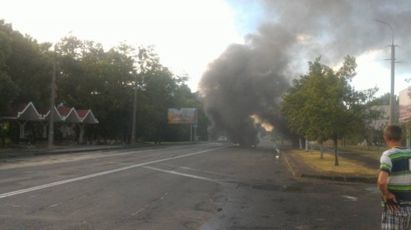 У Луцьку внаслідок вибуху газового балона згоріло авто. ФОТО