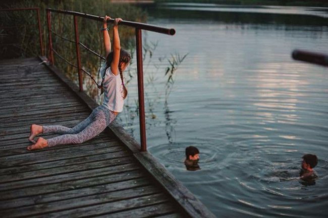 Дитяче літо без ґаджетів та Інтернету у світлинах польського фотографа