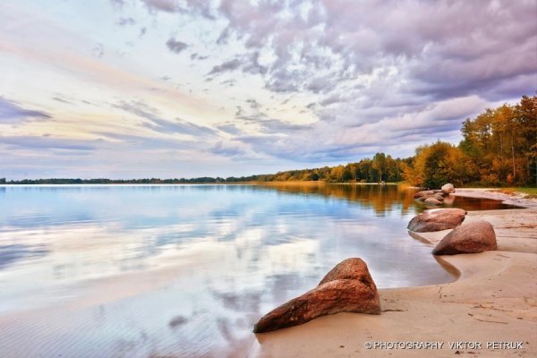 Тиша і спокій: неймовірні світлини осіннього Світязю