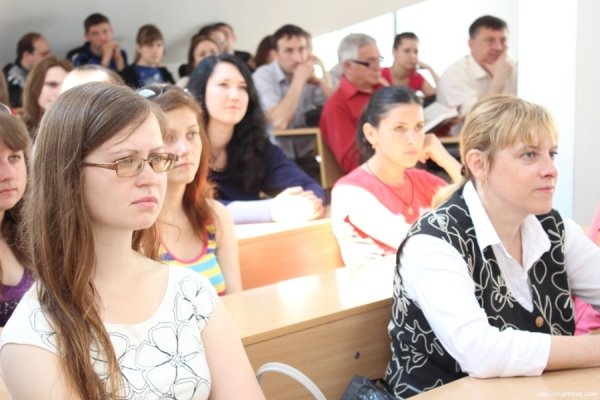 Сверстюк у Луцьку презентував книгу про Гоголя. ФОТО