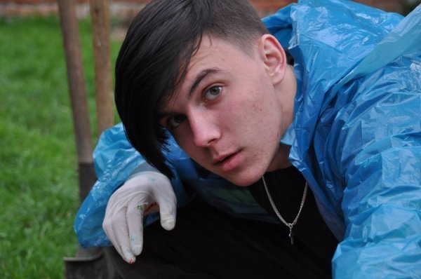 Як лучани допомогли облаштувати майданчик у дитбудинку. ФОТО