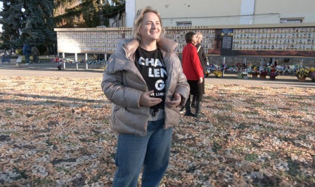 Волонтери у Луцьку сплели понад 70 тисяч кв. м маскувальних сіток