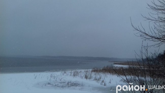 Неймовірні фото засніженого Шацького поозер'я