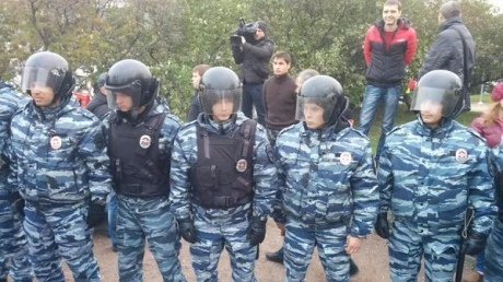 ОМОН захищає оператора НТВ 