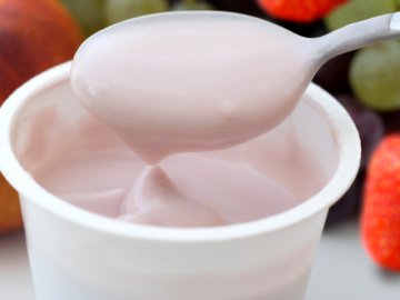 В Україну завезли енергетики та йогурти з хімікатами: волинян попереджають про небезпеку