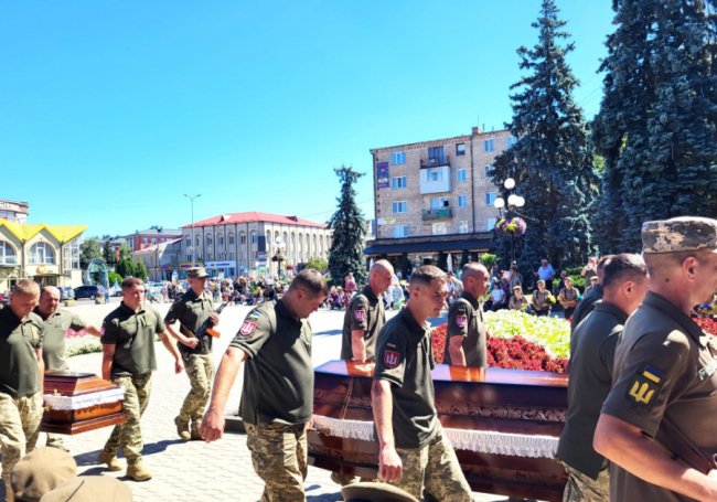 У Ковелі провели в останню дорогу Героїв Петра Каноніка та Олександра Пащука. ФОТО