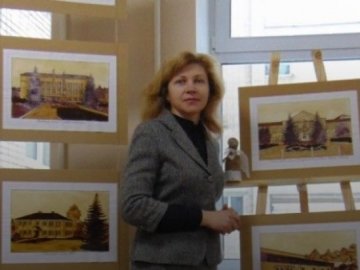 На Волині вчителька малює картини кавою. ФОТО