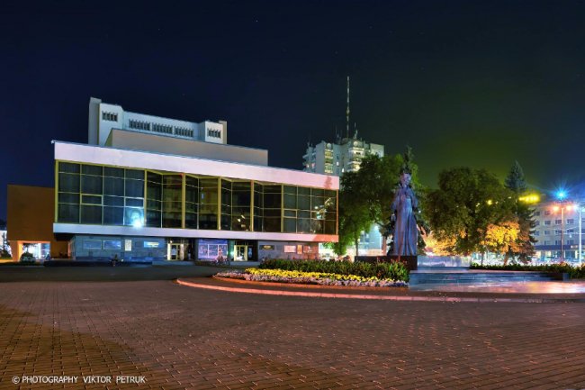 Моє рідне місто: опублікували фото вечірнього Луцька