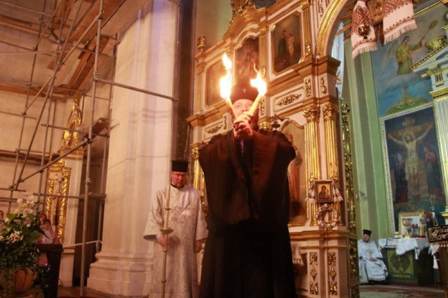 Великодня ніч у кафедральному соборі Луцька. ФОТОРЕПОРТАЖ