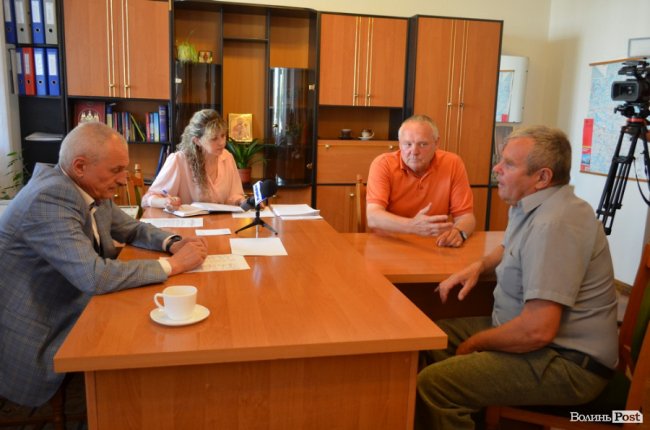 Чимало прохань і проблеми «не за адресою»: як Савченко приймав громадян