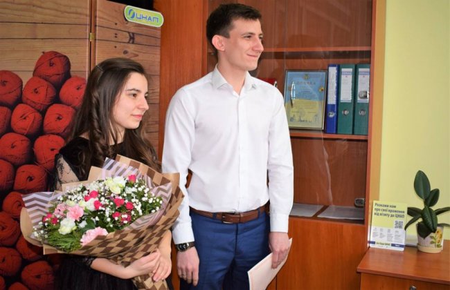 П'ять пар закоханих в один день взяли експрес-шлюб у луцькому ЦНАПі