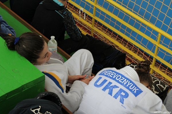 Як у Луцьку боролися хлопці та дівчата. ФОТО