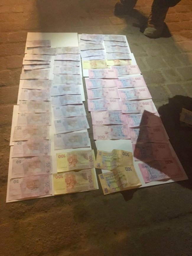 Майора Луцького прикордонного загону, який попався на хабарі, взяли під варту. ФОТО