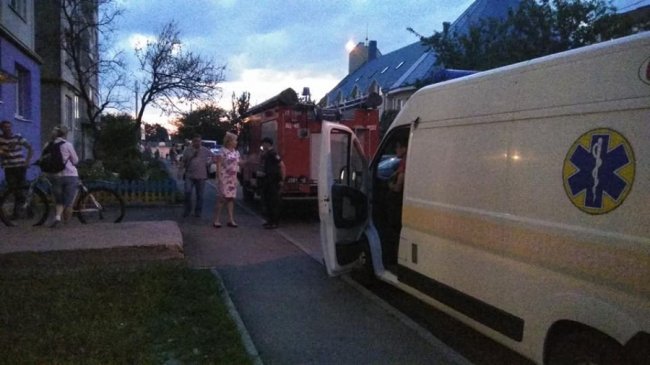 У Луцьку під дверима квартири ледь не вибухнула граната. ФОТО