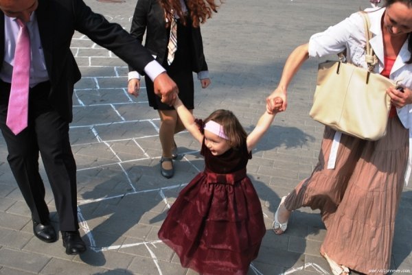 Як у Луцьку малювали найдовші класики України. ФОТО