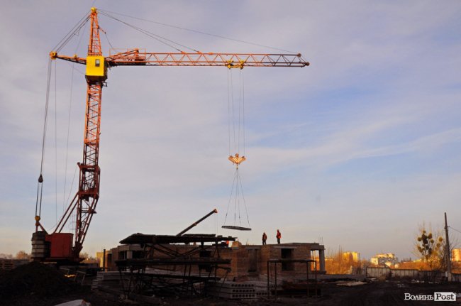 Як «росте» луцька «Супернова». ФОТО. ВІДЕО