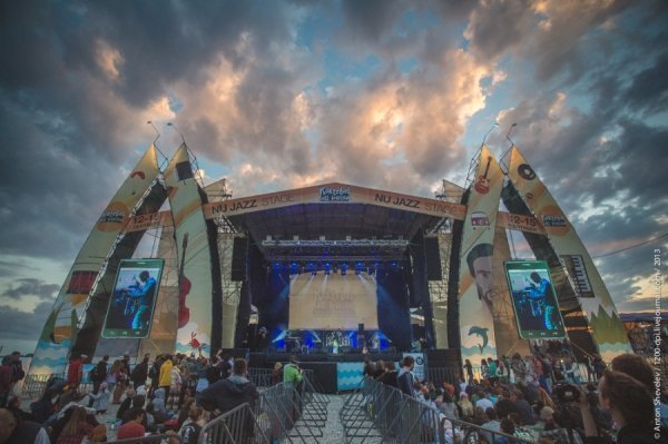 Джаз-фестиваль на березі моря. ФОТО