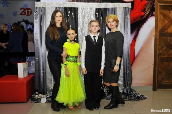 Фото різдвяного балу в Луцьку