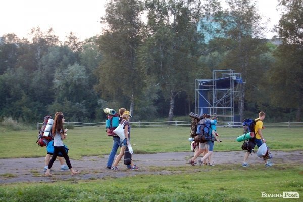 Хто першим приїде на фестиваль, тому дістануться кращі місця у наметовому містечку