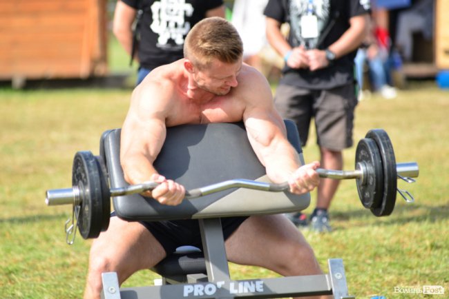 Як у Луцьку на «Бандерштаті» змагалися силачі. ФОТО  