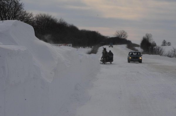 Як дороги Волині «звільняють» від снігу. ФОТО