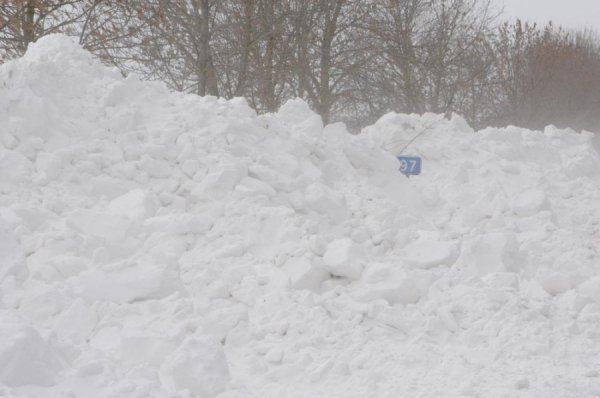 Як дороги Волині «звільняють» від снігу. ФОТО