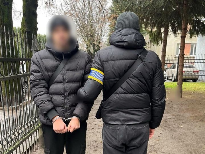 У Луцьку затримали дилера, який продавав наркоту по всій Україні