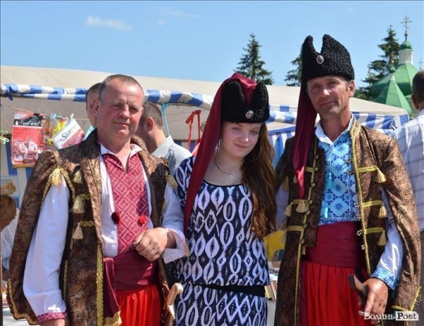 Політика, молитва і шашлик: під Берестечком вшановували річницю битви. ФОТО