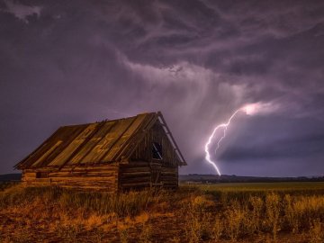 На Волині через негоду без струму залишилося 7 населених пунктів
