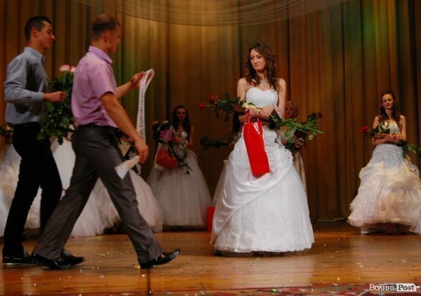 У Луцьку обрали найвродливішу студентку