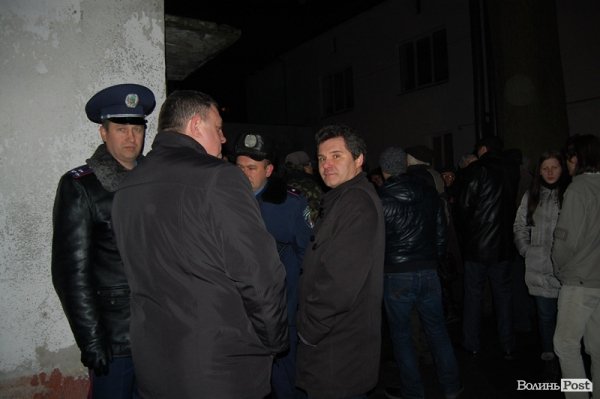 Політичні репресії по-луцьки: на активістку Євромайдану одягнуть електронний браслет. ФОТО. ВІДЕО